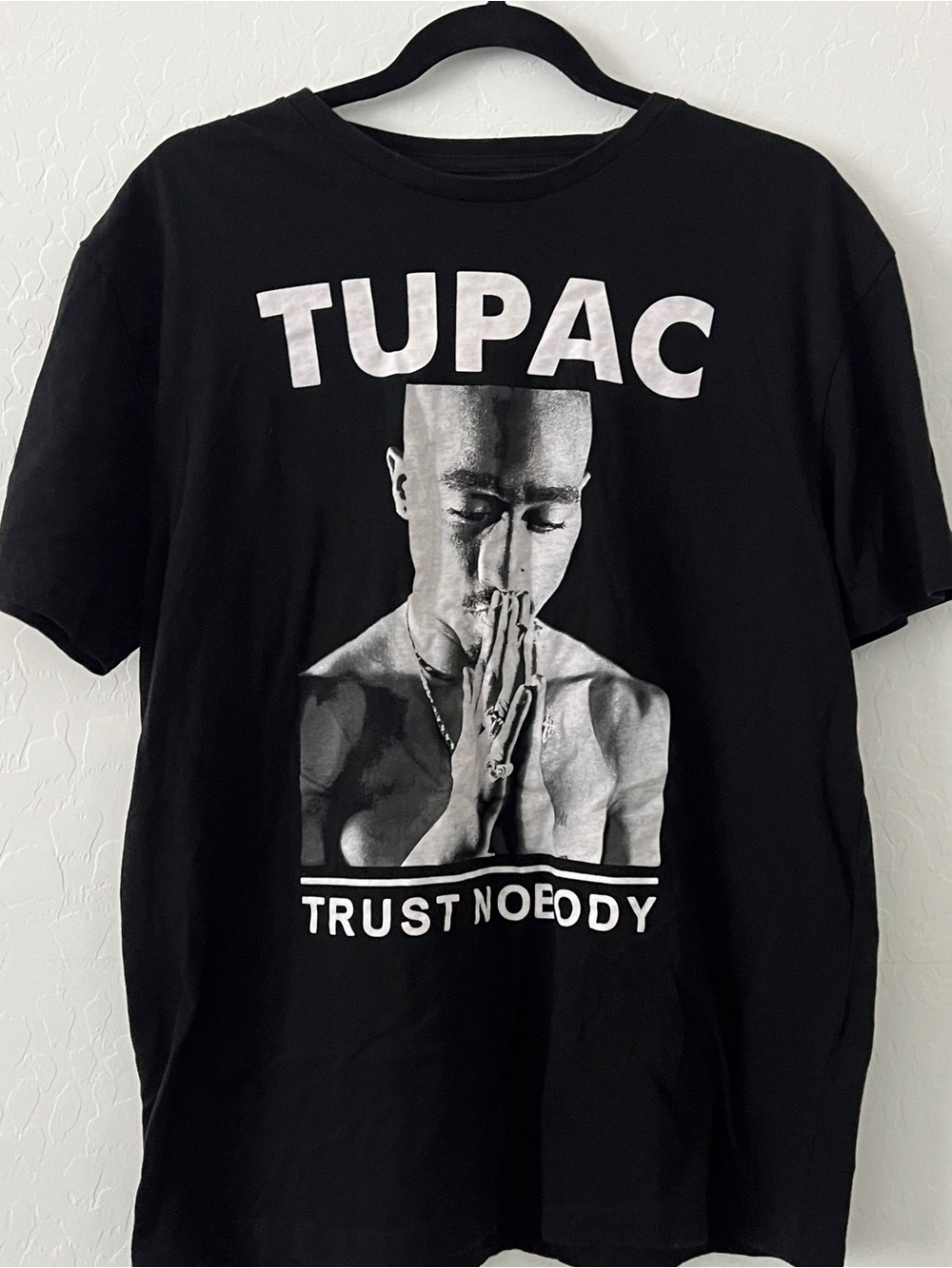 TUPAC Trust Nobody 2PAC Men’s Black T-shirt Tee Hip-hop Rap Sz 42-44 LARGE
